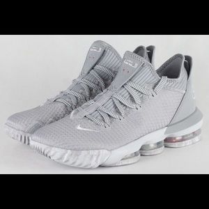 Nike LeBron 16, Low. Grey.